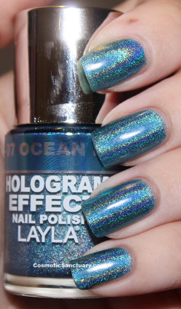 Layla Hologram Effect Nail Polish Swatches and Review