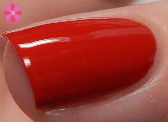 Salon Perfect Rockin The Red, White & Blue Collection Salsa Dance Swatch macro