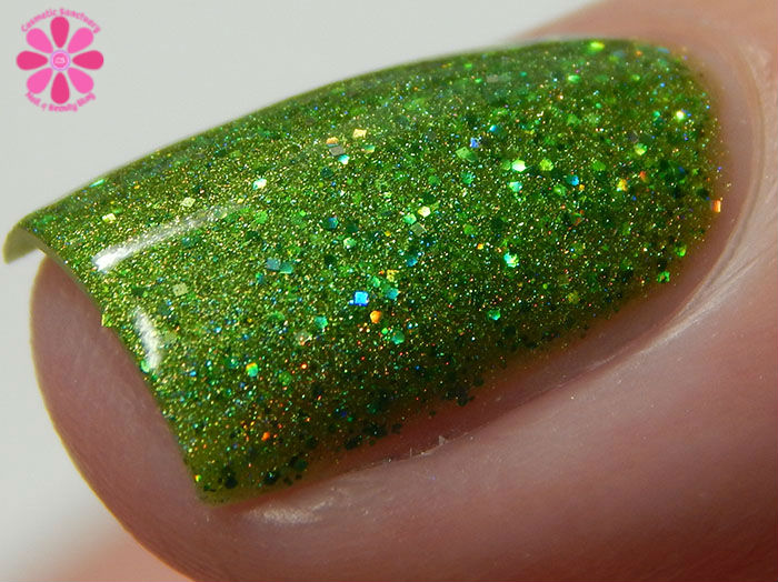 August Addicted to Holos Indie Box Literary Lacquers Can't Work by Lime Light Swatch Macro