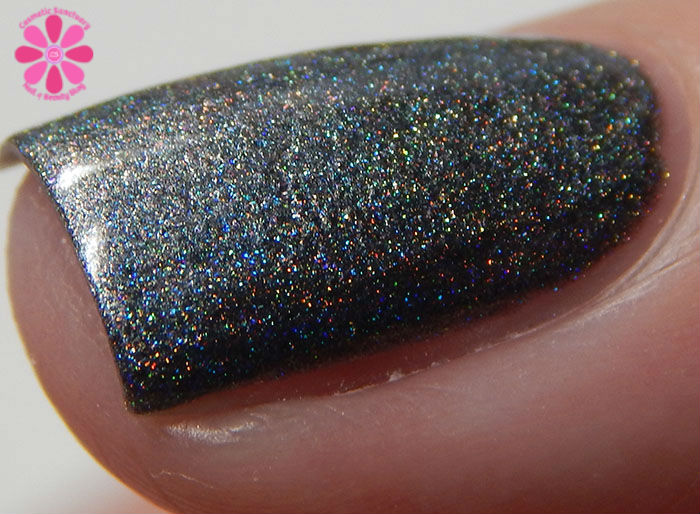 August Addicted to Holos Indie Box Blue-Eyed Girl Lacquer Heat Lightning Swatch side macro