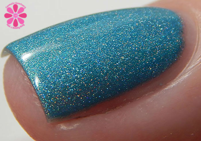 August Addicted to Holos Indie Box The Polish Bar Surf Blue SwatchMacro
