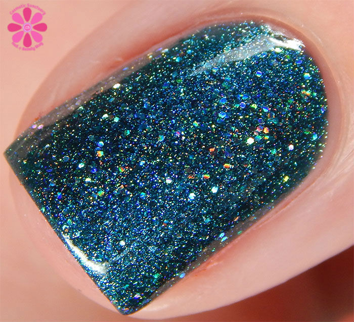 Glam Polish Darkly Dreaming Collection Homicidal Tendencies Swatch Macro 