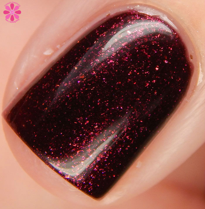 Colors by Llarowe Winter 2015 Collection Breathless Swatch Macro