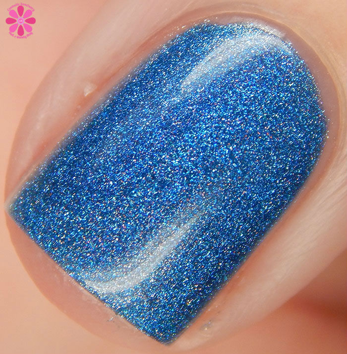 Colors by Llarowe Winter 2015 Collection Ice Ice Baby Swatch Macro