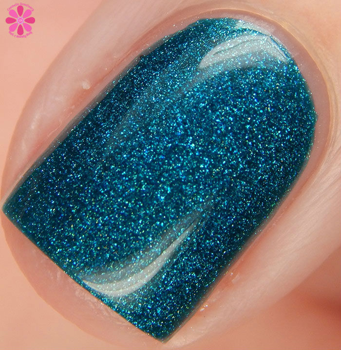Colors by Llarowe Winter 2015 Collection Jewel Of Denial Swatchl Macro