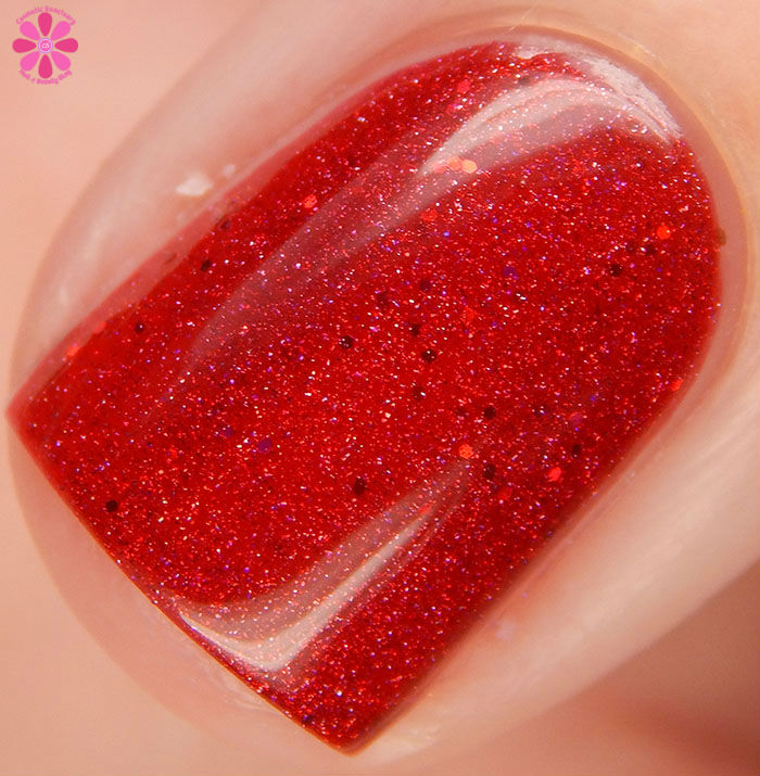 Colors by Llarowe Winter 2015 Collection Santa Baby Swatch Macro