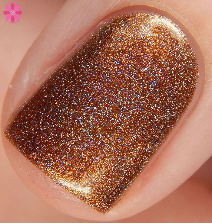 Glitter Daze The Glitz & Glam Trio A Pretty Penny Swatch Macro