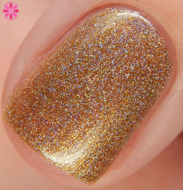 Glitter Daze The Glitz & Glam Trio All That Glitters Swatch Macro