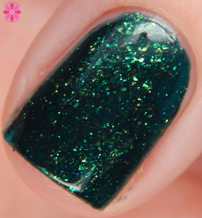 Great Lakes Lacquer Winter 2015 Collection: Doctor's Orders Unless Swatch Macro