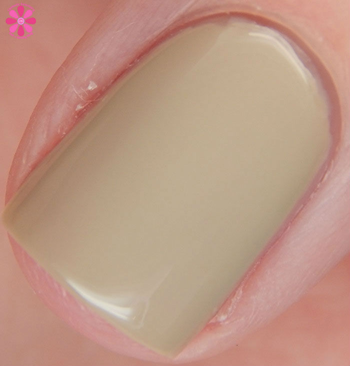 Zoya Whispers Collection Misty Swatch