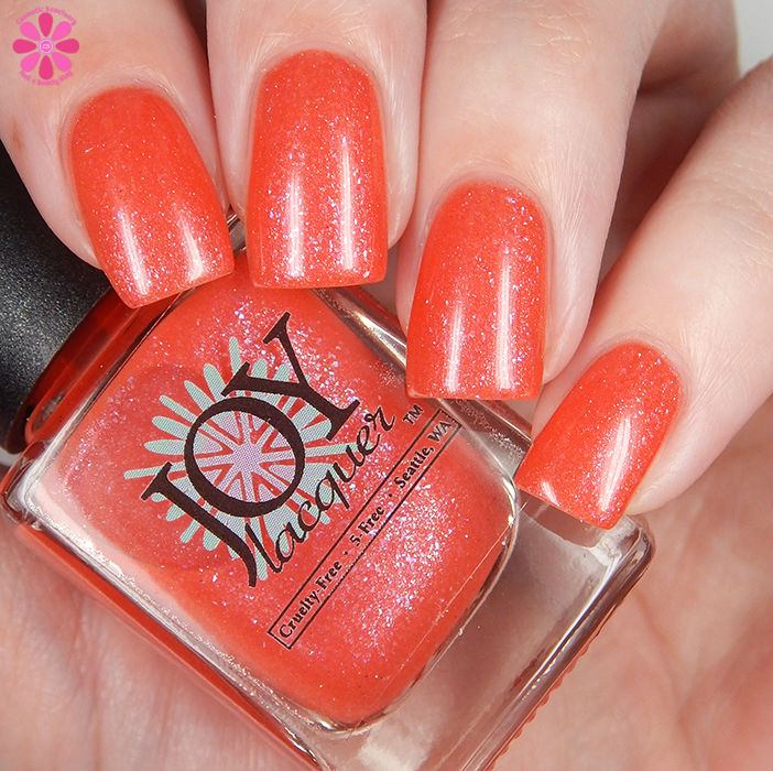 Joy Lacquer Coral Fixation Down