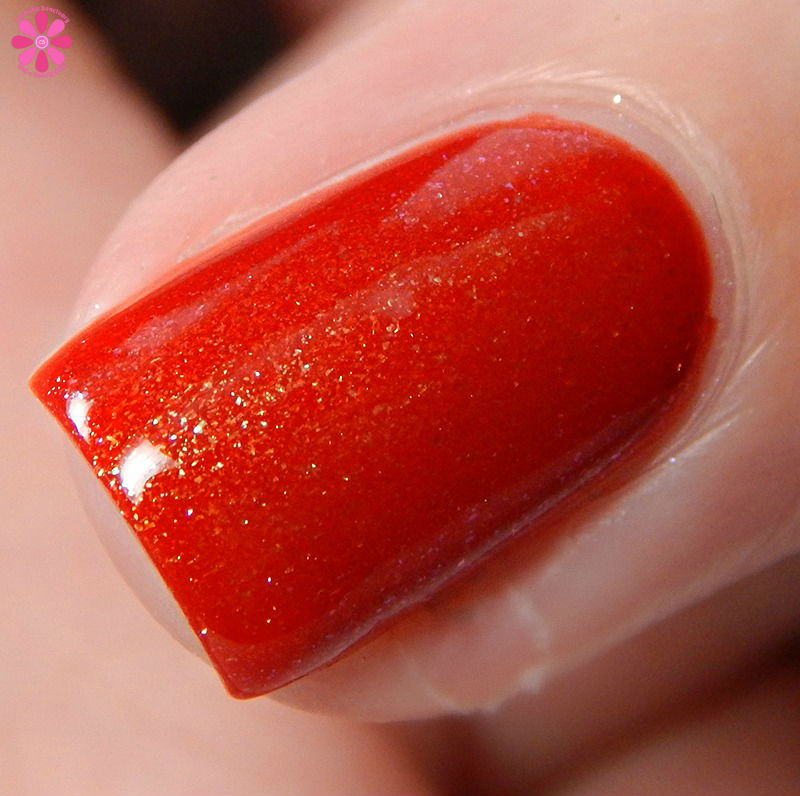 DIFFERENT dimension Nauti Girl Side