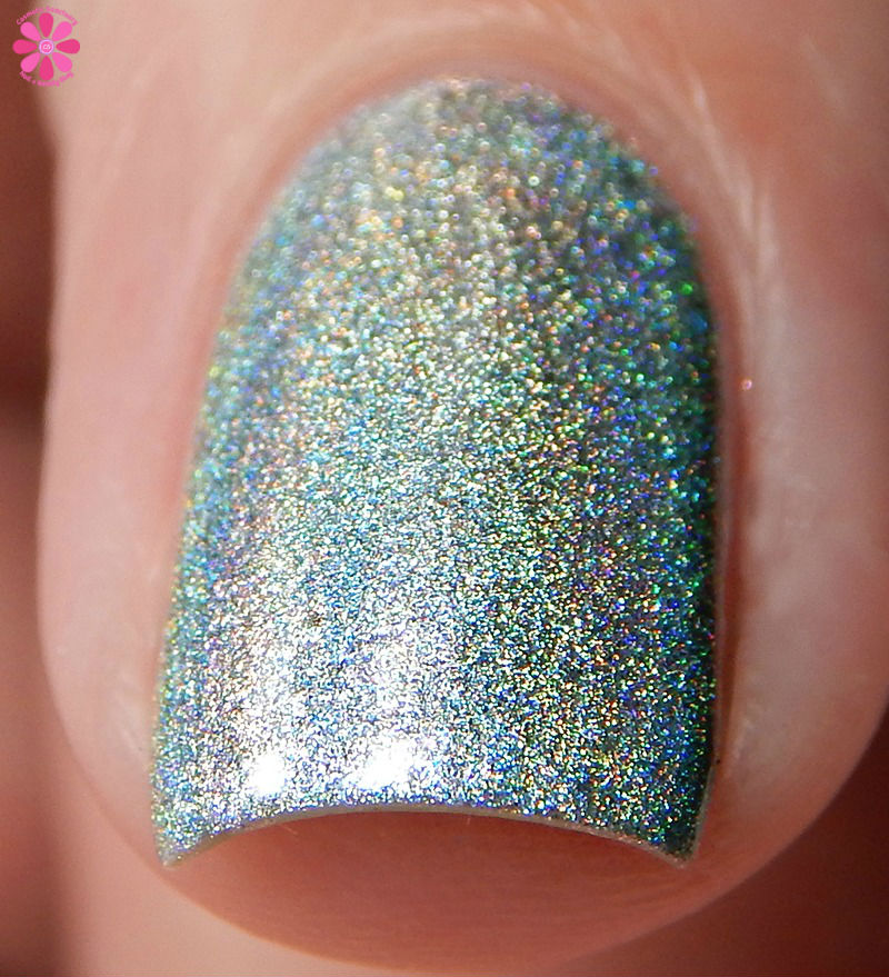 DIFFERENT dimension Resting Beach Face Front