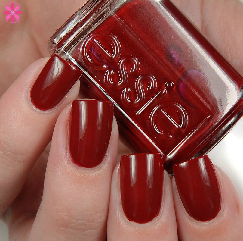 Maki me happy essie deals