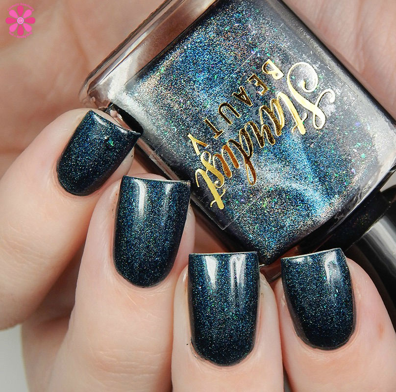 stardust-beauty-falling-for-this-gnome-up