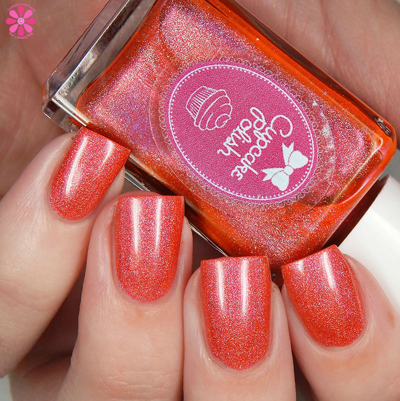 cupcake-polish-flamingo-up