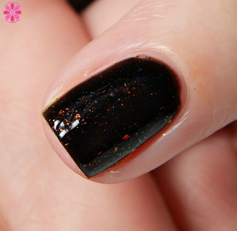 girly-bits-spooktacular-side