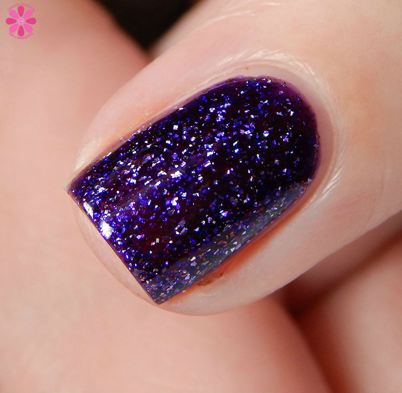 pahlish-black-cat-pointed-hat-side