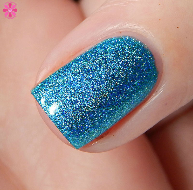 pahlish-blue-raspberry-banshee-side