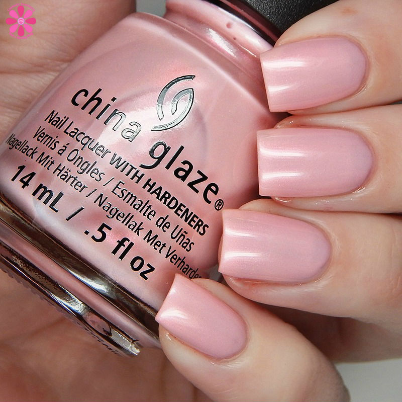 china-glaze-seas-and-greetings-holiday-2016-collection-eat-pink-be-merry