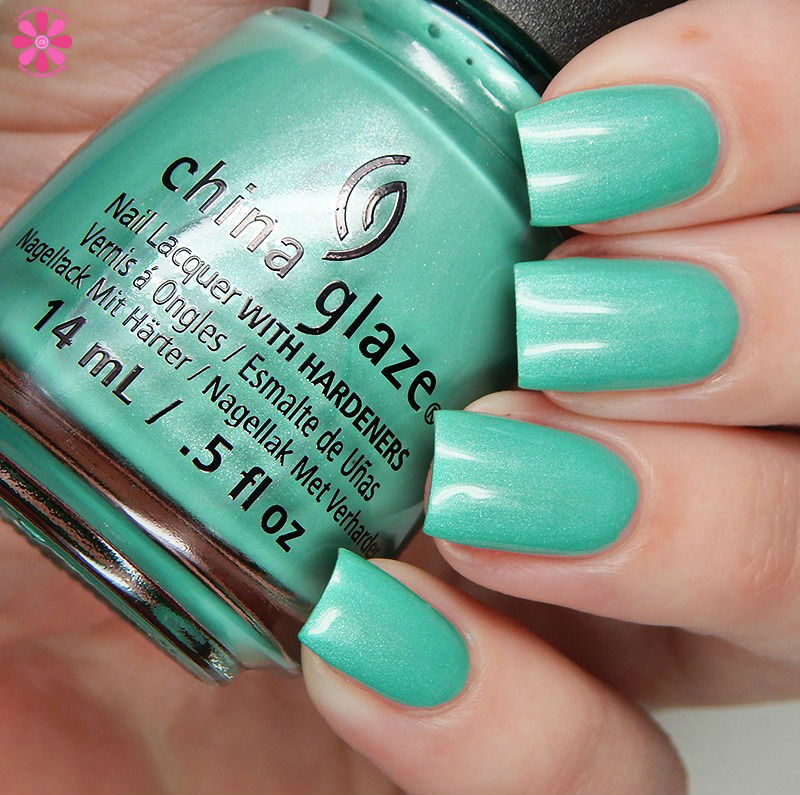china-glaze-seas-and-greetings-holiday-2016-collection-partridge-in-a-palm-tree-tc