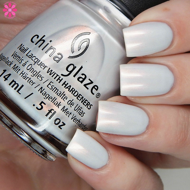 china-glaze-seas-and-greetings-holiday-2016-collection-snow-way