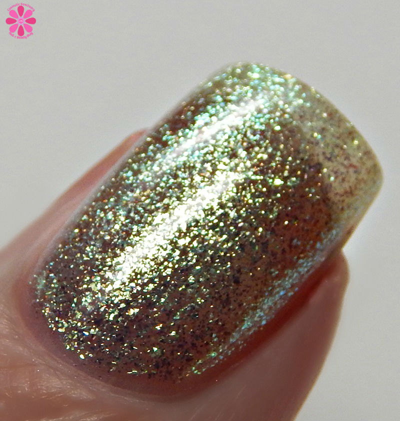 china-glaze-seas-and-greetings-holiday-2016-collection-twinkle-twinkle-little-starfish-side