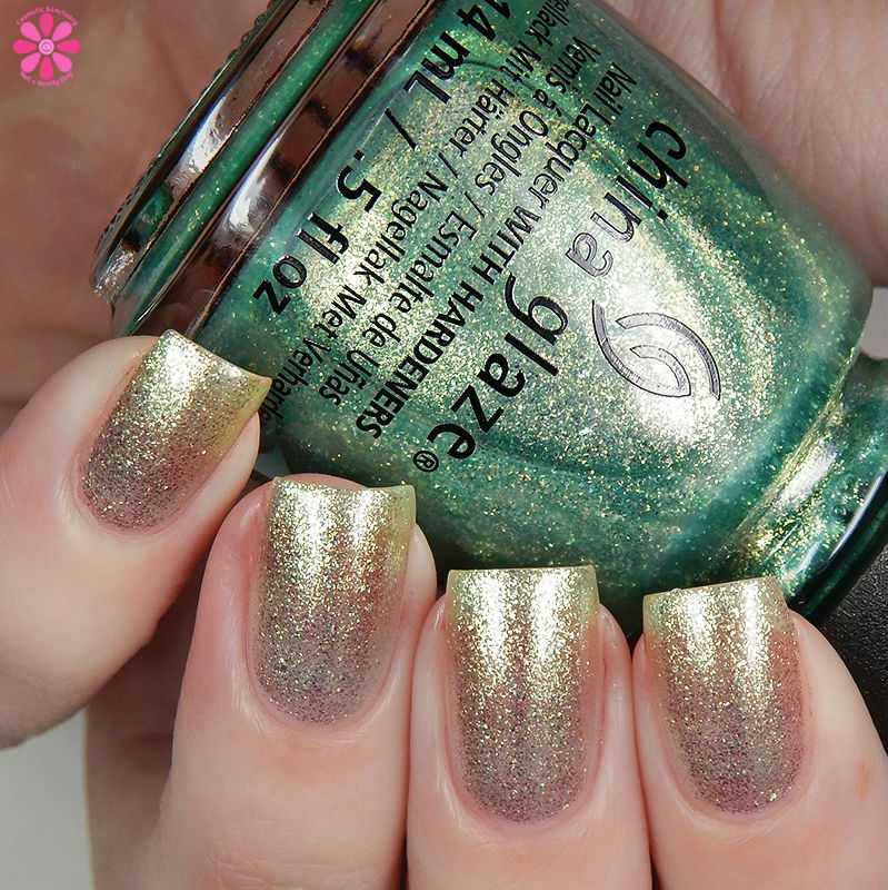 china-glaze-seas-and-greetings-holiday-2016-collection-twinkle-twinkle-little-starfish-up
