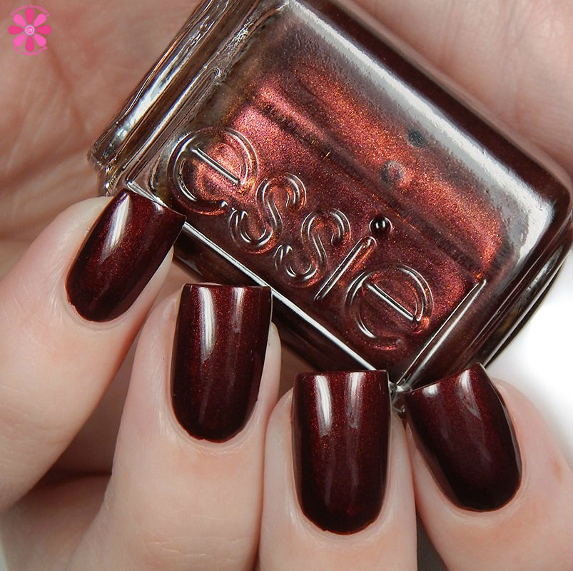essie-winter-2016-collection-ready-to-boa-up