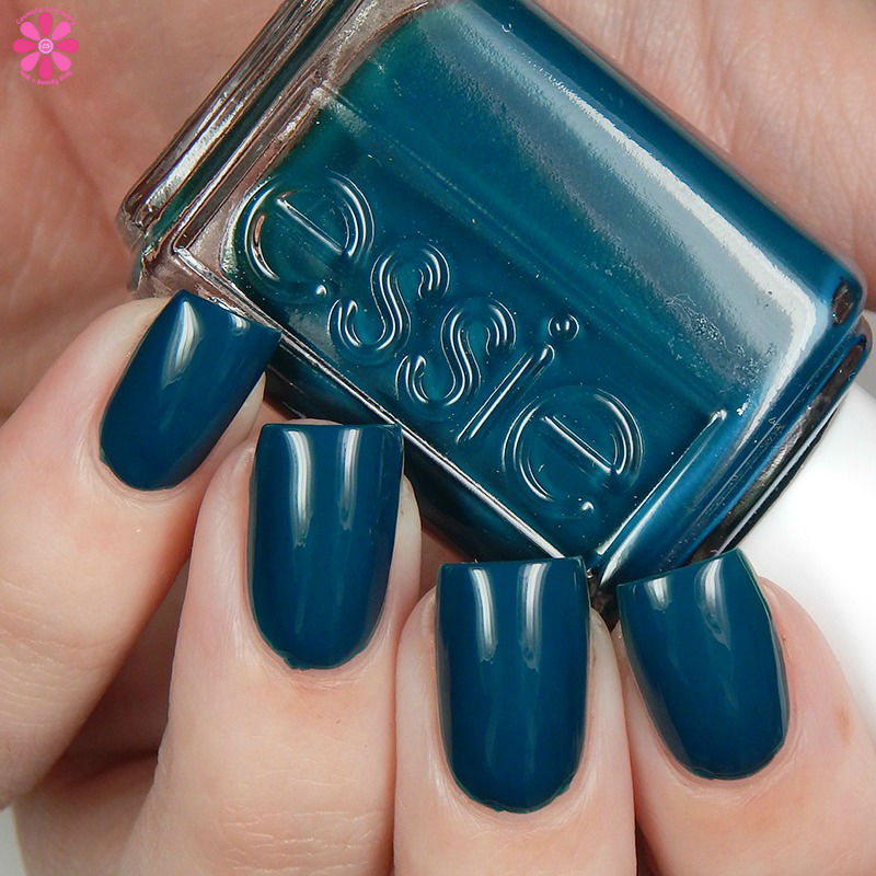 essie-winter-2016-collection-satin-sister-up